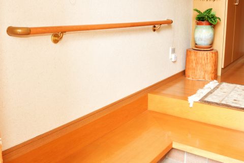 玄関を改修