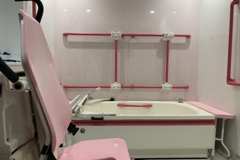 車いす向けの風呂