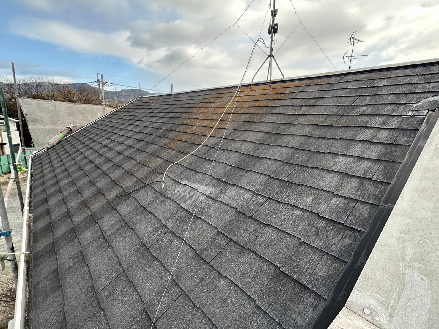 【大阪府交野市】老朽化した屋根をリフレッシュ！Cガードでメンテナンス